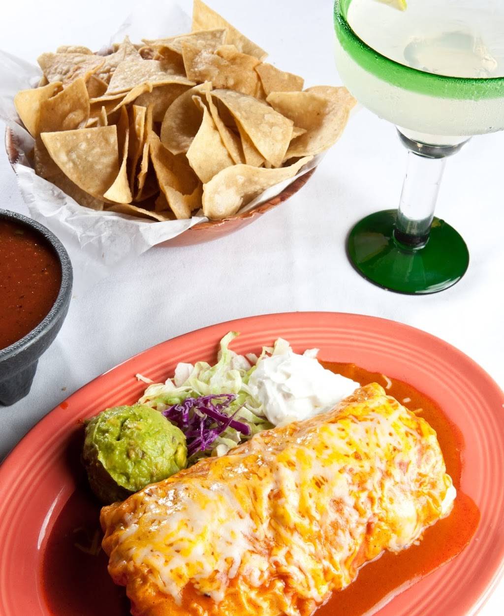 Cucas Mexican Food | restaurant | 11221 California St, Redlands, CA 92373, USA | 9097989801 OR +1 909-798-9801