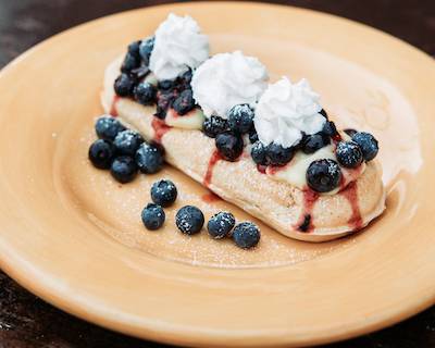 Waffle Iron | restaurant | Brewpoint Coffee, 124 W Park Ave, Elmhurst, IL 60126, USA | 6305891474 OR +1 630-589-1474