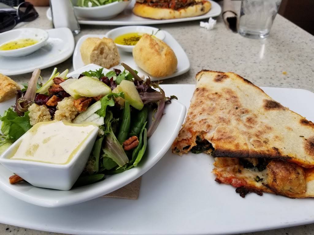 California Pizza Kitchen at Desert Ridge | restaurant | 21001 N Tatum Blvd, Phoenix, AZ 85050, USA | 4804733336 OR +1 480-473-3336