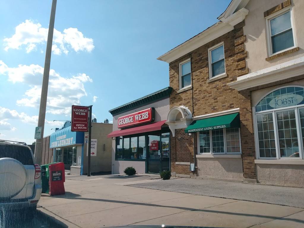 George Webb Restaurant - 61st & Bluemound | restaurant | 6108 W Bluemound Rd, Milwaukee, WI 53213, USA | 4144532392 OR +1 414-453-2392