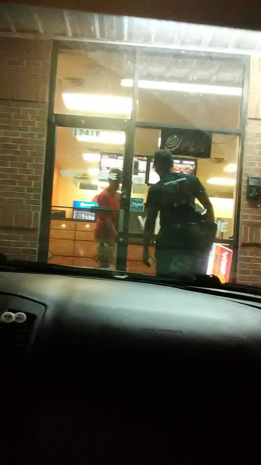 Wing Zone | restaurant | 1241 McFarland Blvd E, Tuscaloosa, AL 35404, USA | 2052104521 OR +1 205-210-4521