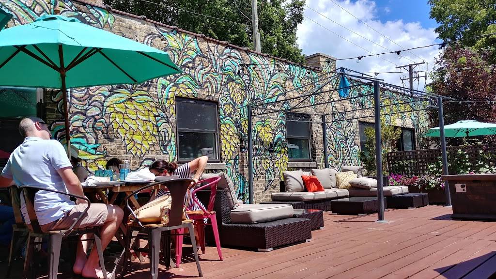 Peckish Pig | restaurant | 623 Howard St, Evanston, IL 60202, USA | 8474916778 OR +1 847-491-6778