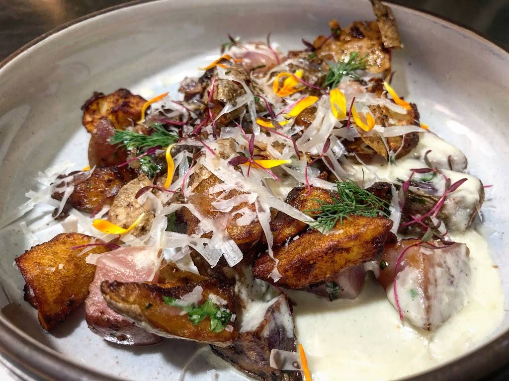 Bouquet Restaurant | restaurant | 519 Main St, Covington, KY 41011, USA | 8594917777 OR +1 859-491-7777