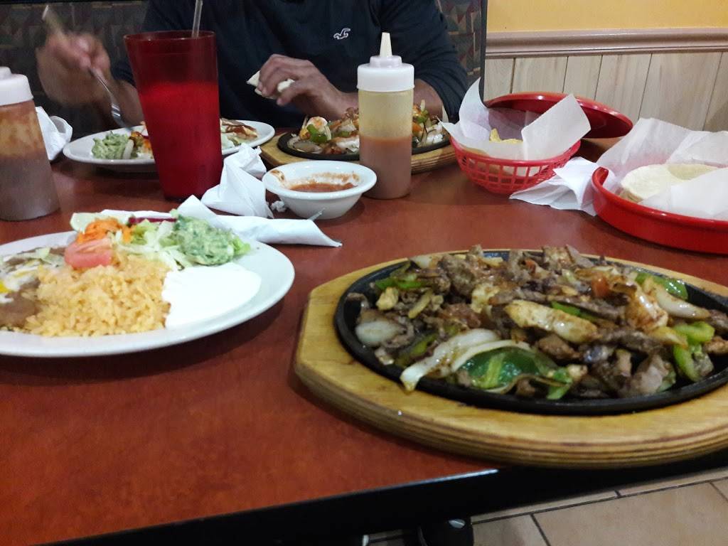 El Asador Restaurant | restaurant | 100 Olde Greenwich Dr, Fredericksburg, VA 22408, USA | 5408981556 OR +1 540-898-1556