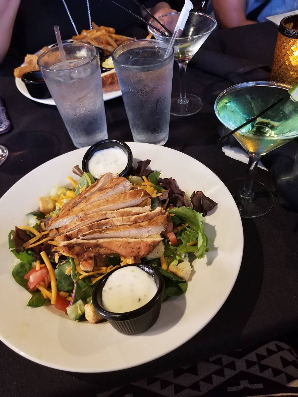 Onix | restaurant | 1680 Madison Ave, Memphis, TN 38104, USA | 9015524609 OR +1 901-552-4609