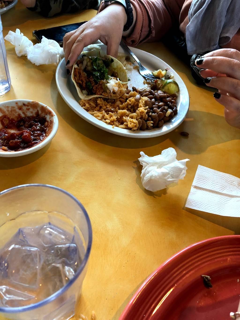 Rio Bravito | restaurant | 7802 Center Blvd SE, Snoqualmie, WA 98065, USA | 4252929321 OR +1 425-292-9321