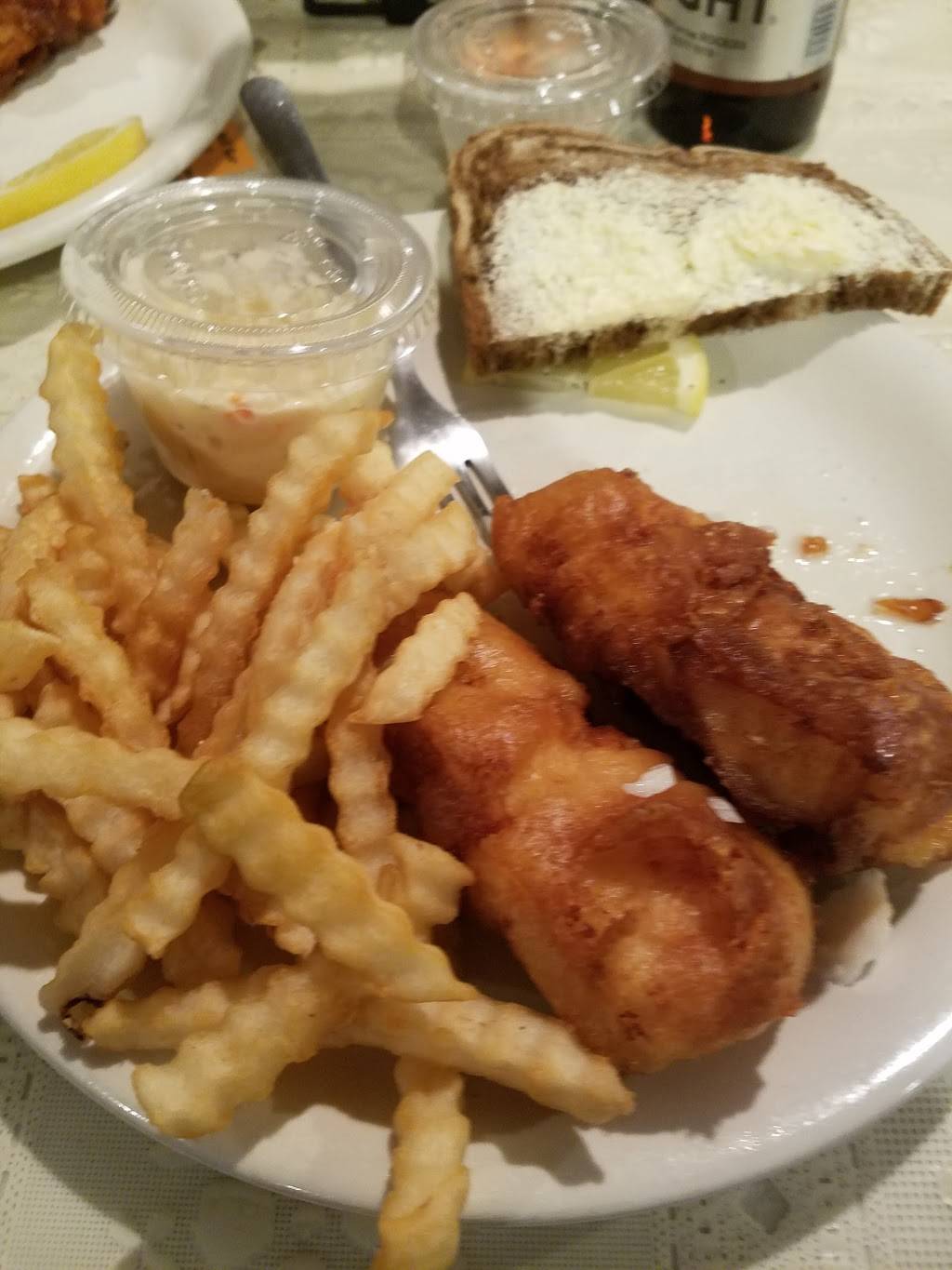 Melody Mill | restaurant | 11921 WI-52, Birnamwood, WI 54414, USA | 7154492000 OR +1 715-449-2000