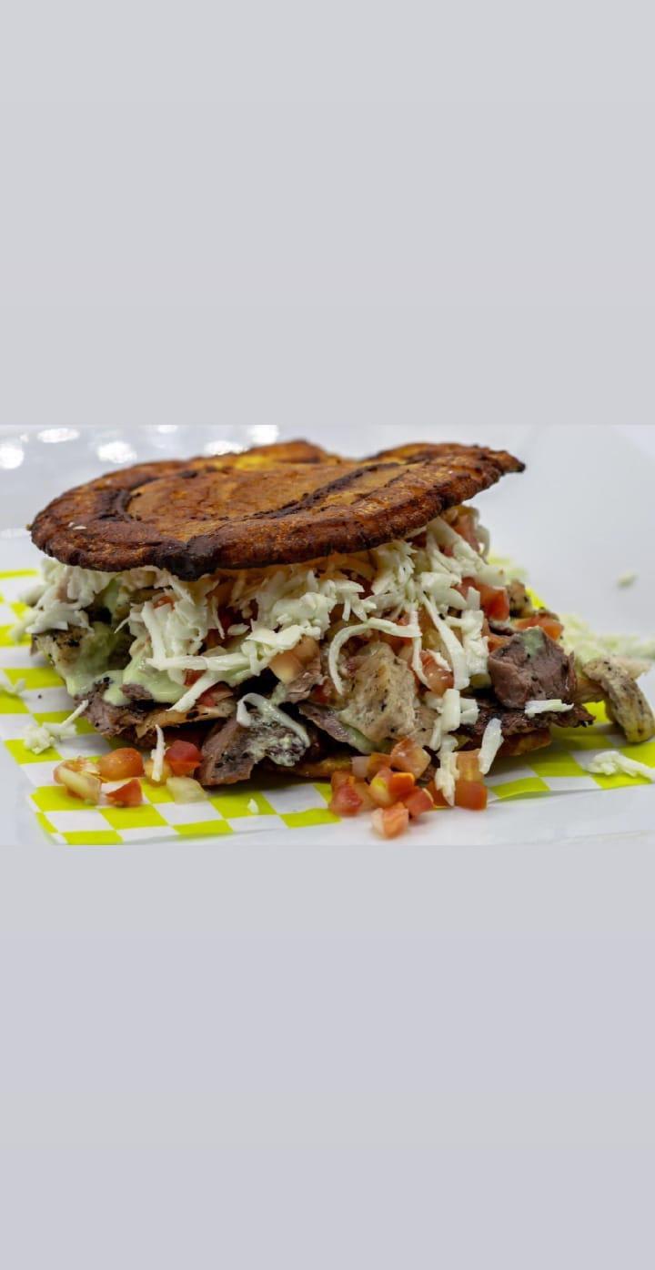 Arepa Santa Barbara | restaurant | 14955 SW 186th St, Miami, FL 33187, USA | 7864985854 OR +1 786-498-5854