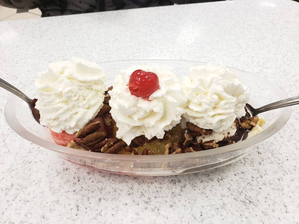 Oberweis Ice Cream and Dairy Store | restaurant | 338 W Army Trail Rd, Bloomingdale, IL 60108, USA | 6309243020 OR +1 630-924-3020