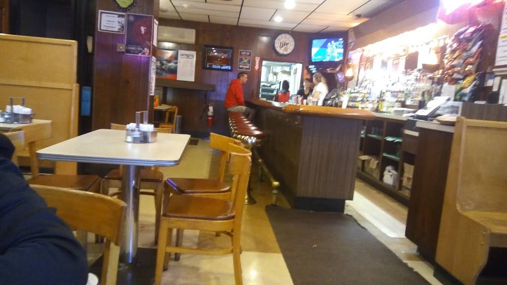 Lynwood Cafe | cafe | 320 Center St, Randolph, MA 02368, USA | 7819633100 OR +1 781-963-3100