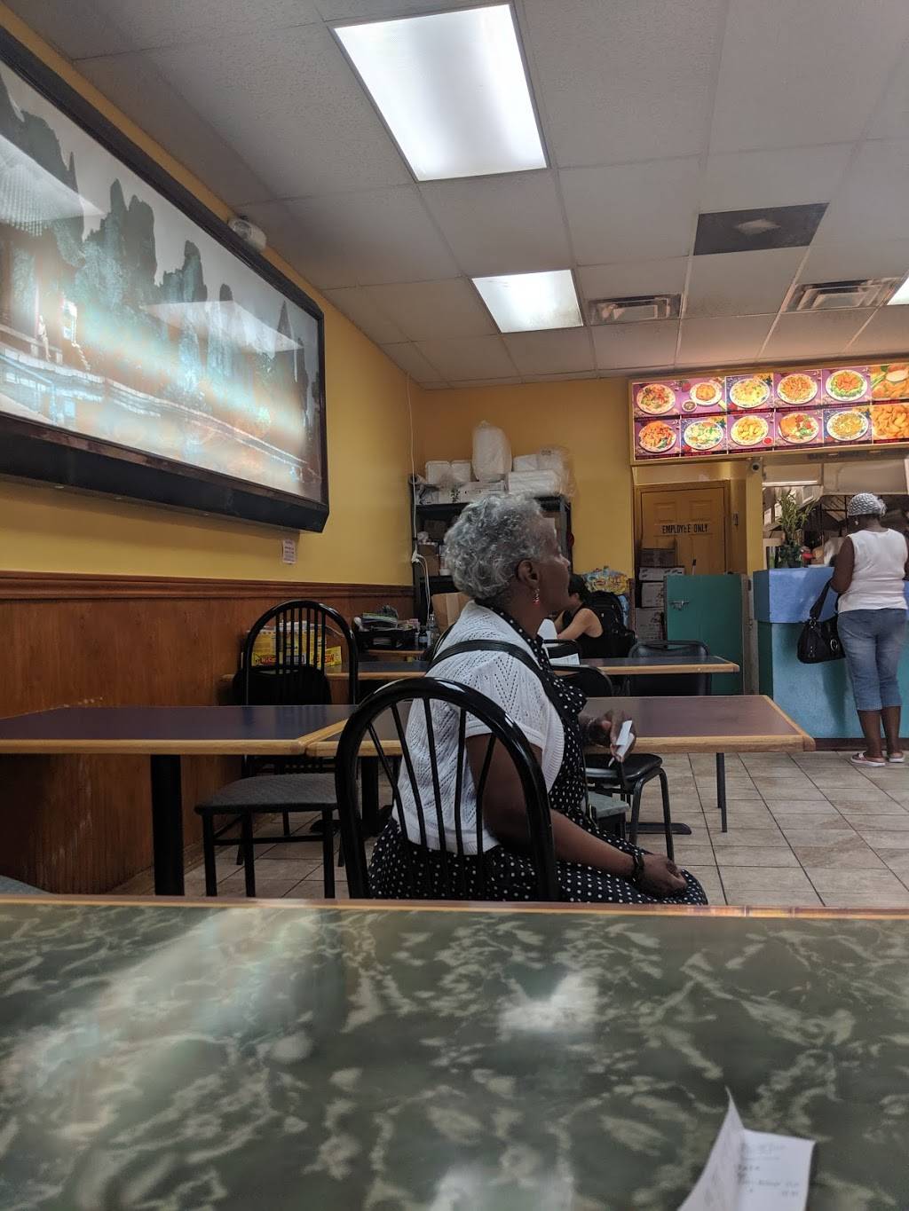 Wing China | restaurant | 9 Bellevue Park Plaza, Belleville, IL 62226, USA | 6182336888 OR +1 618-233-6888