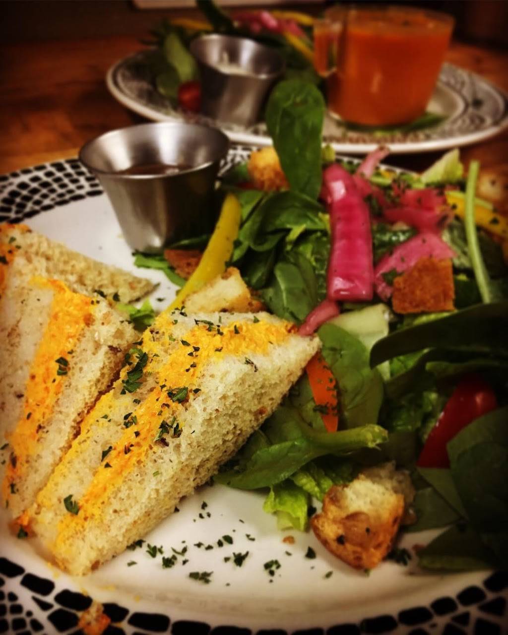 Sweet Red Bistro | restaurant | 208 W 1st Ave, Albany, OR 97321, USA | 5417040510 OR +1 541-704-0510