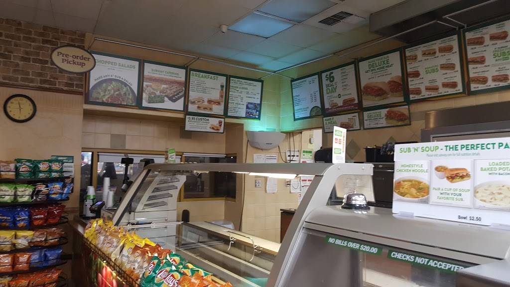 Subway | restaurant | 615 Poso St, Maricopa, CA 93252, USA | 6617699000 OR +1 661-769-9000