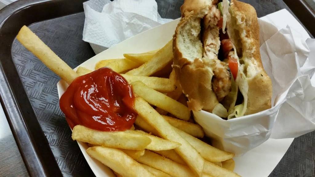 Golden Burger | restaurant | 4454 Van Nuys Blvd, Sherman Oaks, CA 91403, USA | 8189078889 OR +1 818-907-8889