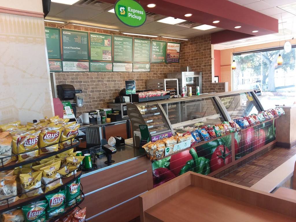 Subway Restaurants | restaurant | 3135 34th St N, St. Petersburg, FL 33713, USA | 7275219900 OR +1 727-521-9900
