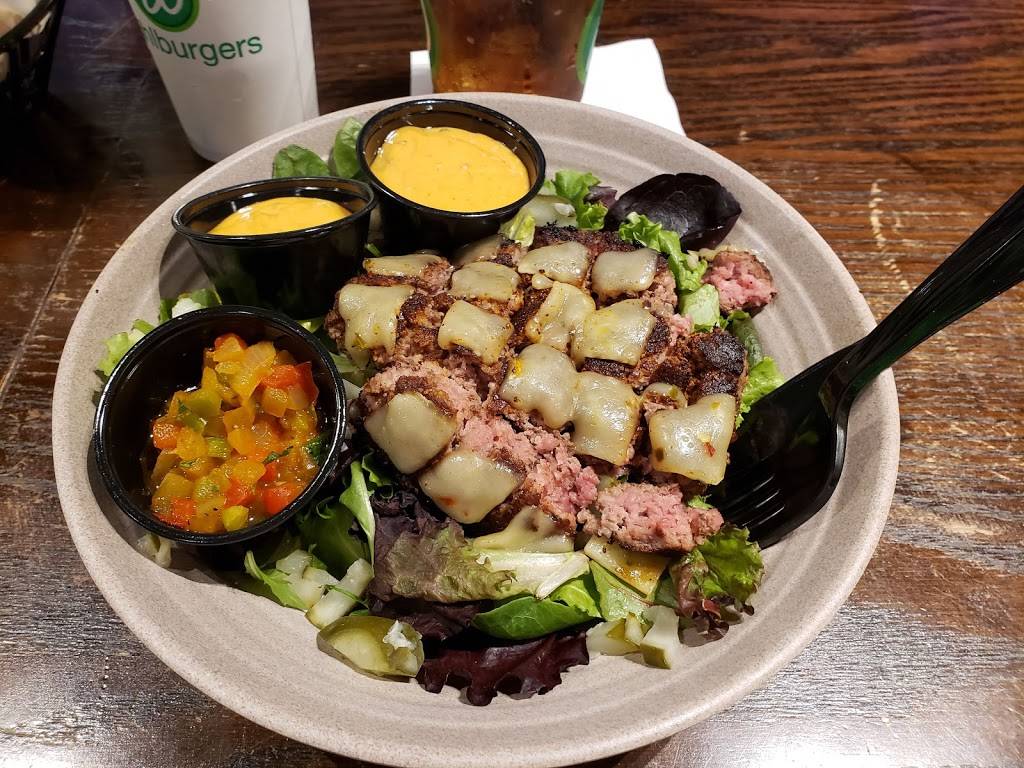 Wahlburgers | restaurant | 569 Monroe St, Detroit, MI 48226, USA | 3132094499 OR +1 313-209-4499
