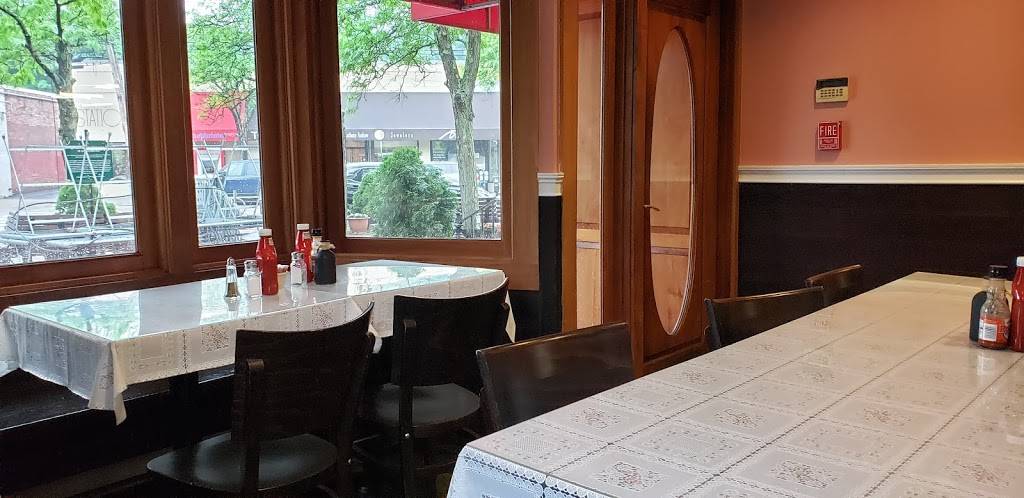 The Eatery | restaurant | 4 Hartford St, Newton Highlands, MA 02461, USA | 6177950500 OR +1 617-795-0500