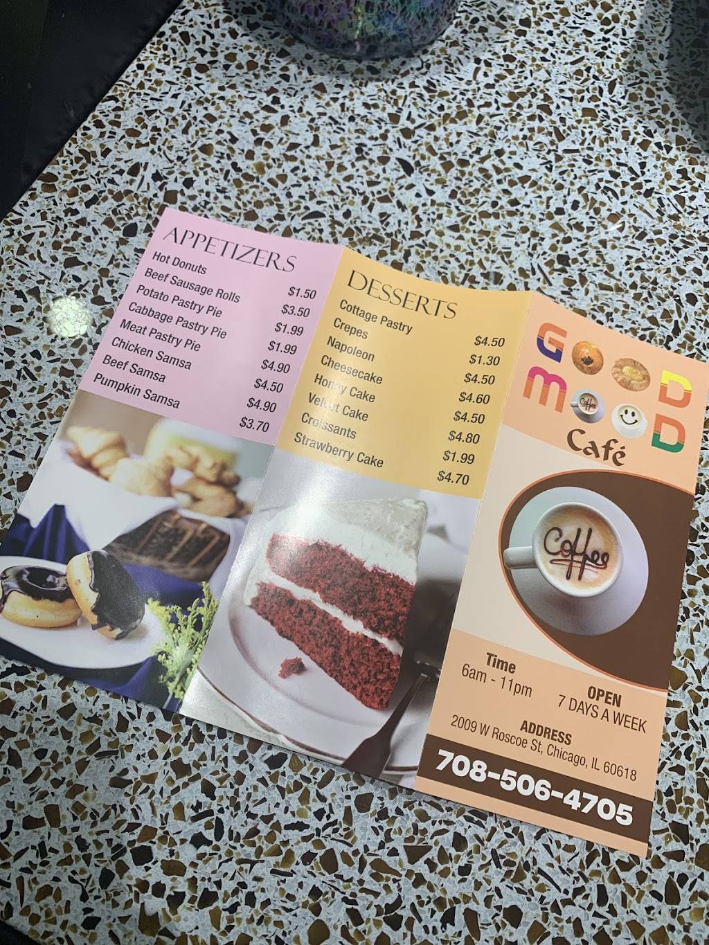 Good Mood cafe | restaurant | 2009 W Roscoe St, Chicago, IL 60618, USA | 7085064705 OR +1 708-506-4705