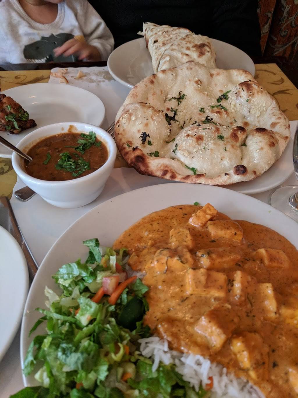 Bombay Curry Company | restaurant | 2607 Mt Vernon Ave, Alexandria, VA 22305, USA | 7038366363 OR +1 703-836-6363