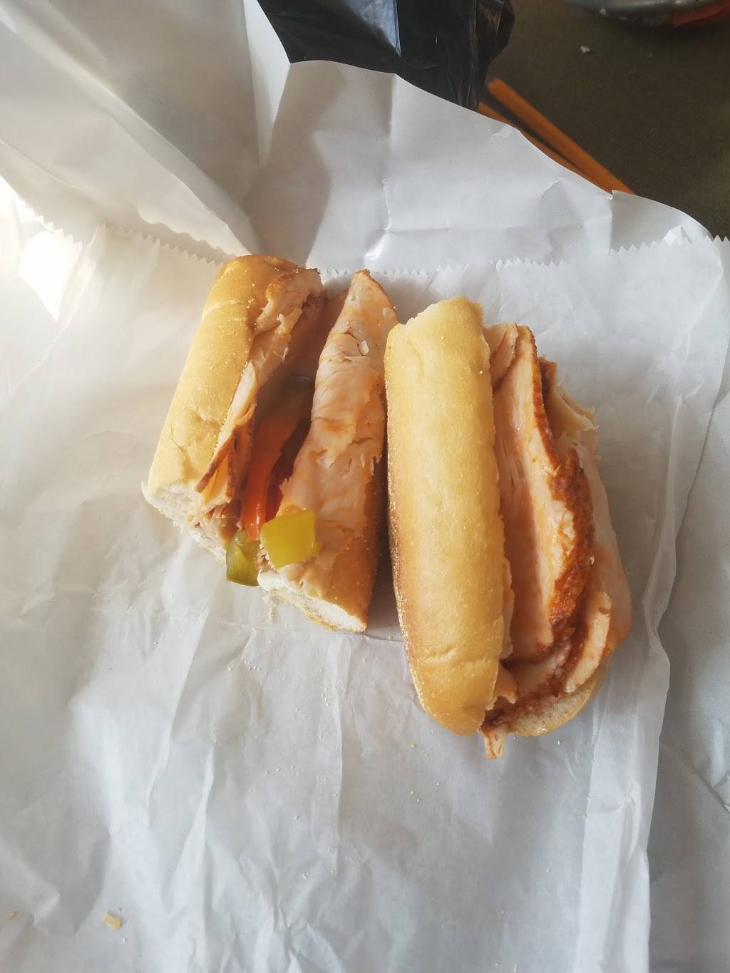 Jaggies Restaurant | restaurant | 6220 Lansdowne Ave, Philadelphia, PA 19151, USA | 2158772490 OR +1 215-877-2490