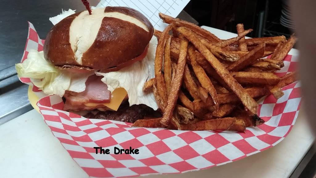 Duckys Pub & Grill | restaurant | 9 Cleveland St, Butler, OH 44822, USA | 4198832229 OR +1 419-883-2229