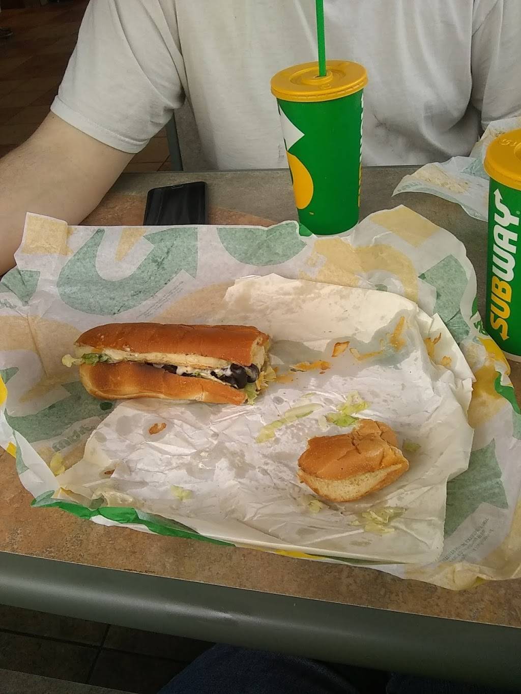 Subway | restaurant | 170 N Broadway, Peru, IN 46970, USA | 7654734700 OR +1 765-473-4700