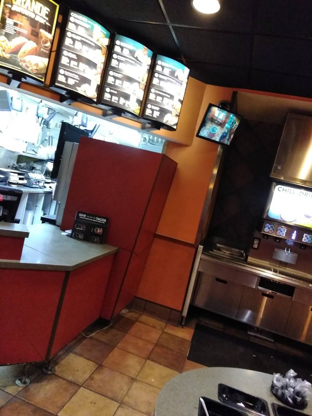 Taco Bell | meal takeaway | 7540 Bellfort St, Houston, TX 77061, USA | 7136435945 OR +1 713-643-5945
