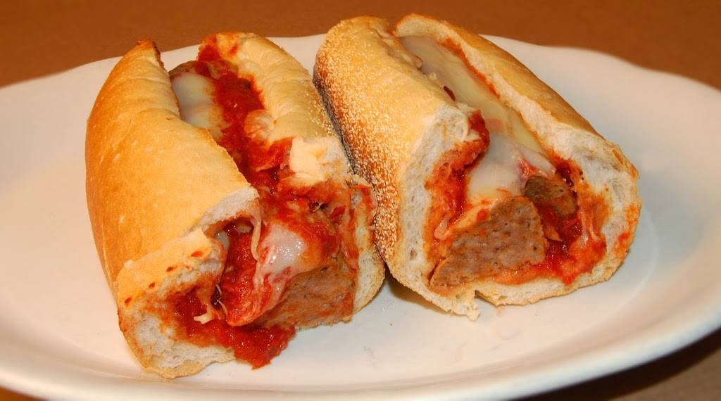 Tonys Place Italian Restaurant and Pizza | restaurant | 188 Baker St, West Roxbury, MA 02132, USA | 6173233550 OR +1 617-323-3550