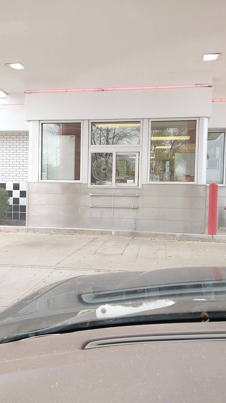 Checkers | restaurant | 4010 Blackhawk Rd, Rock Island, IL 61201, USA | 3092830490 OR +1 309-283-0490