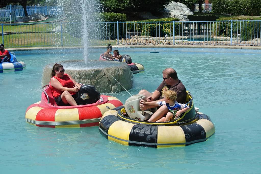 Camelot Park | meal takeaway | 1251 Oak St, Bakersfield, CA 93304, USA | 6618591812 OR +1 661-859-1812