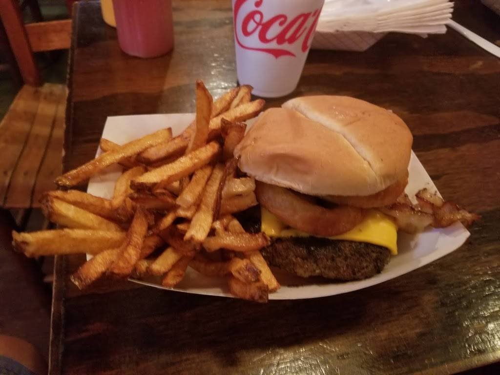 Duffys Tavern | restaurant | 110 9th Ave N, Myrtle Beach, SC 29577, USA | 8436263445 OR +1 843-626-3445