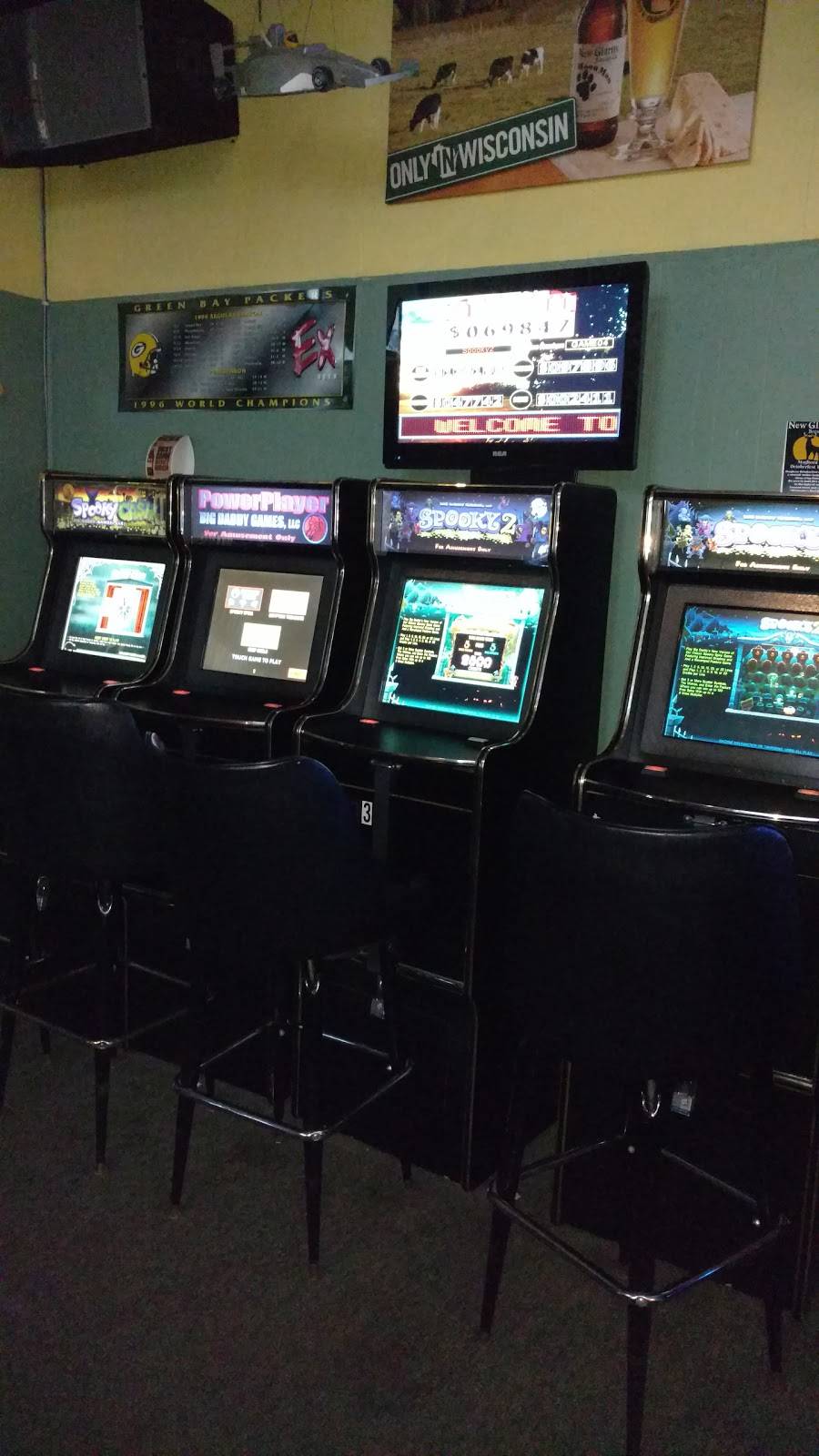 Lincoln Street Sports Bar | restaurant | 191 Lincoln St, Elkhart Lake, WI 53020, USA | 9208764900 OR +1 920-876-4900