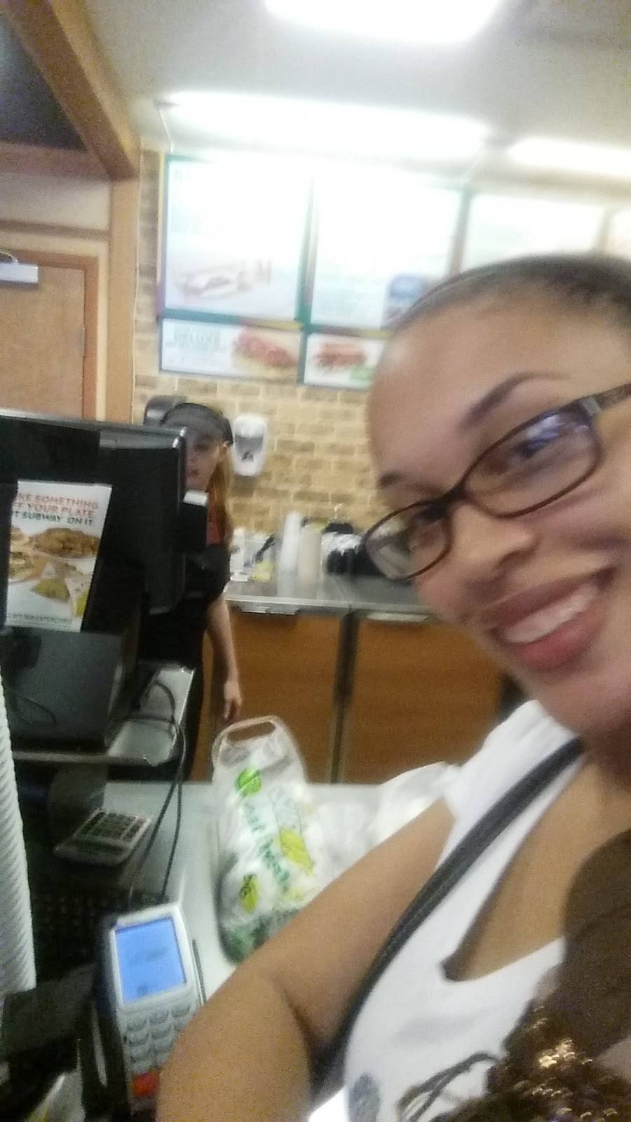 Subway | restaurant | 701 W Market St, Bolivar, TN 38008, USA | 7316586578 OR +1 731-658-6578