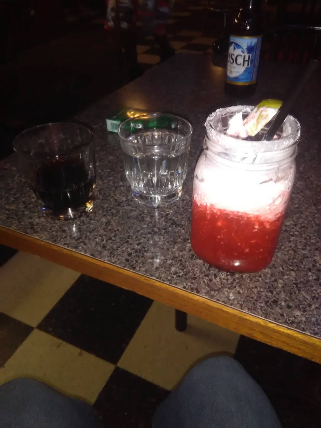 On the Mark Sports Bar & Grill | restaurant | 2588 N Gregg Ave, Fayetteville, AR 72703, USA | 4795750123 OR +1 479-575-0123