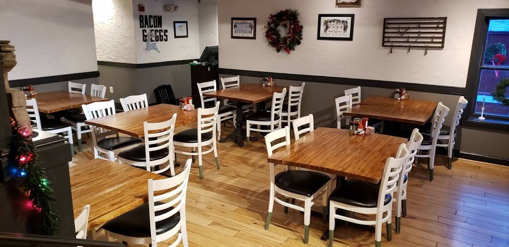 Iron Rooster- Annapolis | restaurant | 12 Market Space, Annapolis, MD 21401, USA | 4109901600 OR +1 410-990-1600