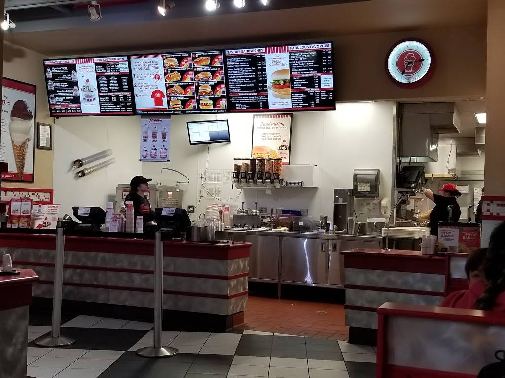 Freddys Frozen Custard & Steakburgers | restaurant | 12032 Amargosa Rd, Victorville, CA 92392, USA | 7602442400 OR +1 760-244-2400