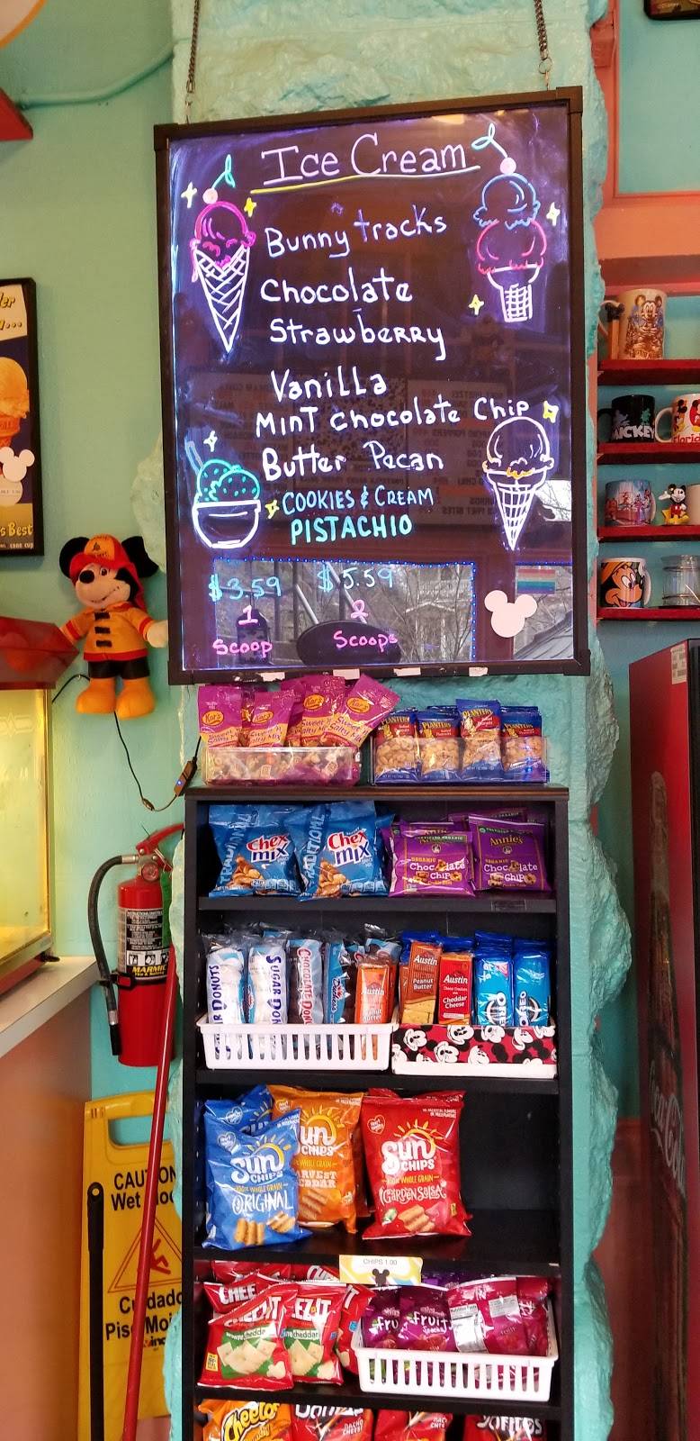 Parkside Pretzel | restaurant | 8 Spring St, Eureka Springs, AR 72632, USA | 4793202820 OR +1 479-320-2820