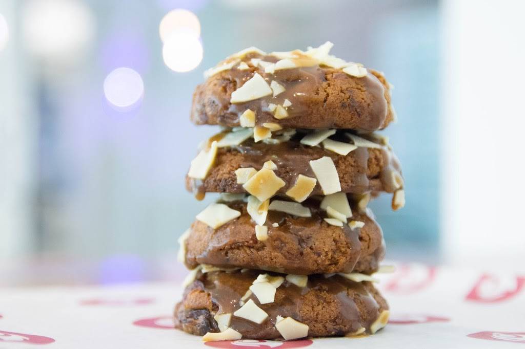 Peli Peli Kitchen @ Whole Foods | restaurant | 101 N Loop W Suite 100, Houston, TX 77018, USA | 2812579500 OR +1 281-257-9500