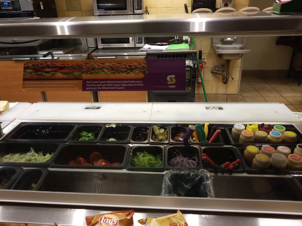 Subway Restaurants | restaurant | 27639 Bouquet Canyon Rd, Saugus, CA 91350, USA | 6612961800 OR +1 661-296-1800