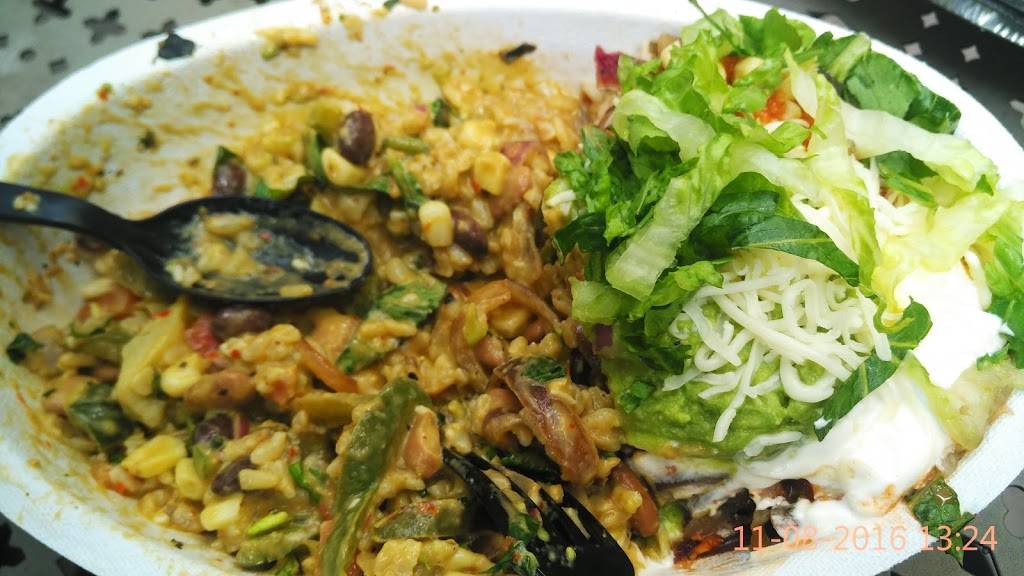 Chipotle Mexican Grill | restaurant | 250 Granite St Ste 153, Braintree, MA 02184, USA | 7818431397 OR +1 781-843-1397