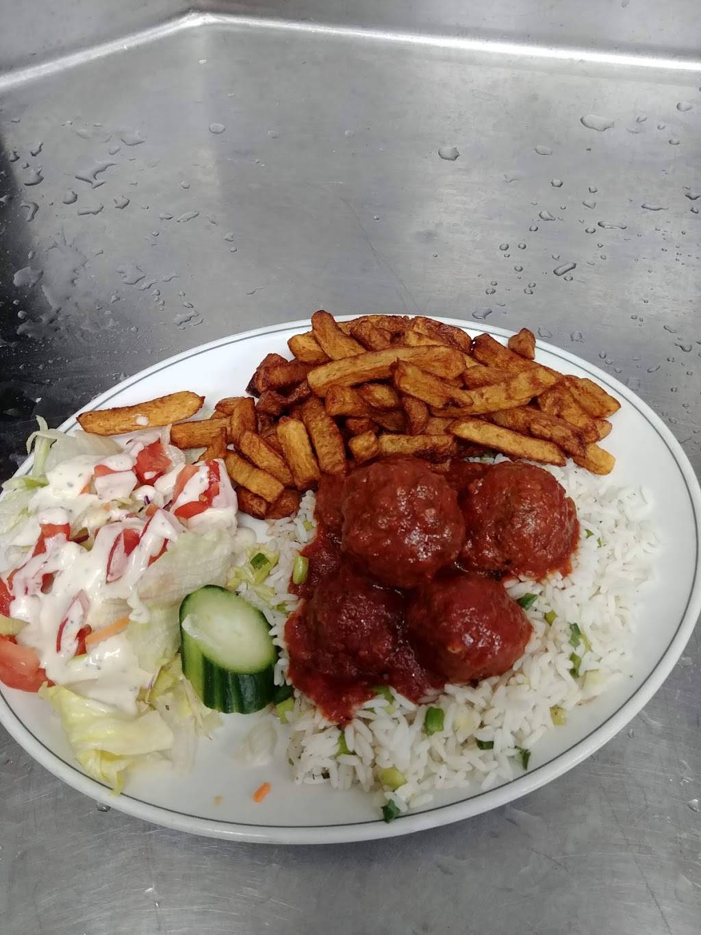 Resto Pub Chez Nanie | restaurant | 295 Boulevard Daniel Johnson, Saint-Pie, QC J0H 1W0, Canada | 4507726464 OR +1 450-772-6464