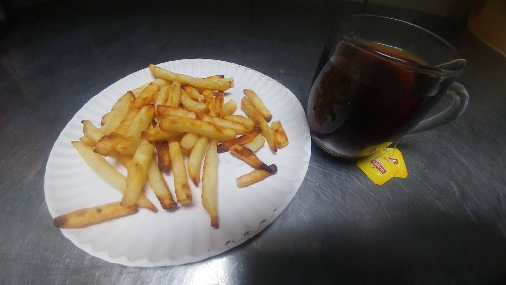 Greenhill Pizza and Wings | restaurant | 399 Greenhill Ave, Hamilton, ON L8K 6N5, Canada | 9055605051 OR +1 905-560-5051