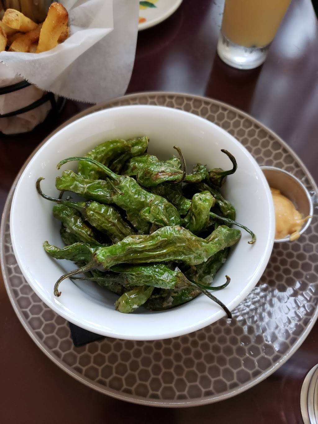 Branch | restaurant | 1535 Madison Rd, Walnut Hills, OH 45206, USA | 5132212702 OR +1 513-221-2702