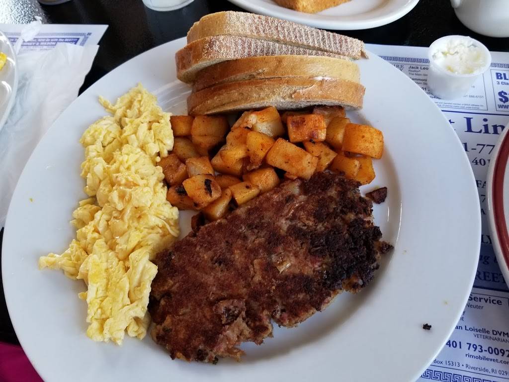 Coast Line Diner | restaurant | 137 Kilvert St, Warwick, RI 02886, USA | 4017737807 OR +1 401-773-7807