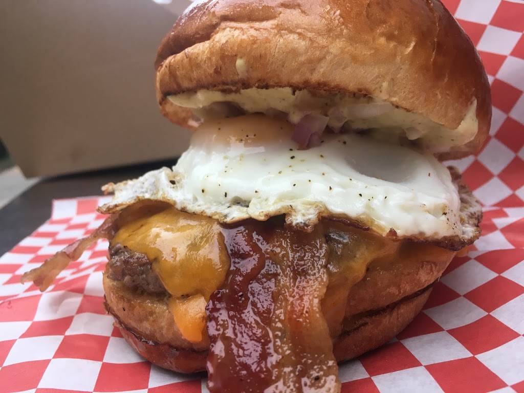 Lucys | restaurant | 1043 N California Ave, Chicago, IL 60622, USA | 3126758385 OR +1 312-675-8385