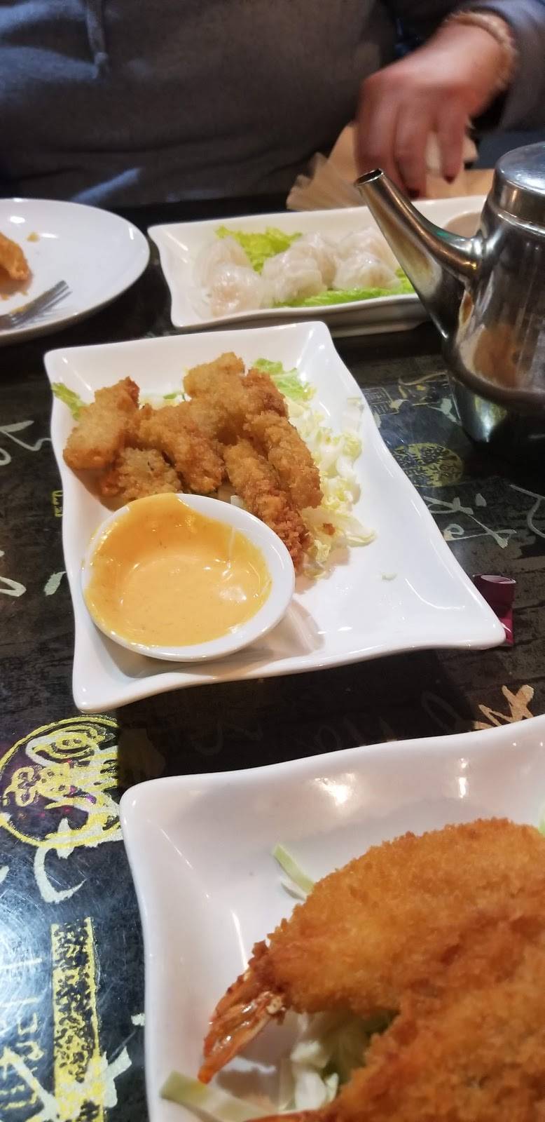 Young Chow | restaurant | Washington, DC, USA | 2025443030 OR +1 202-544-3030