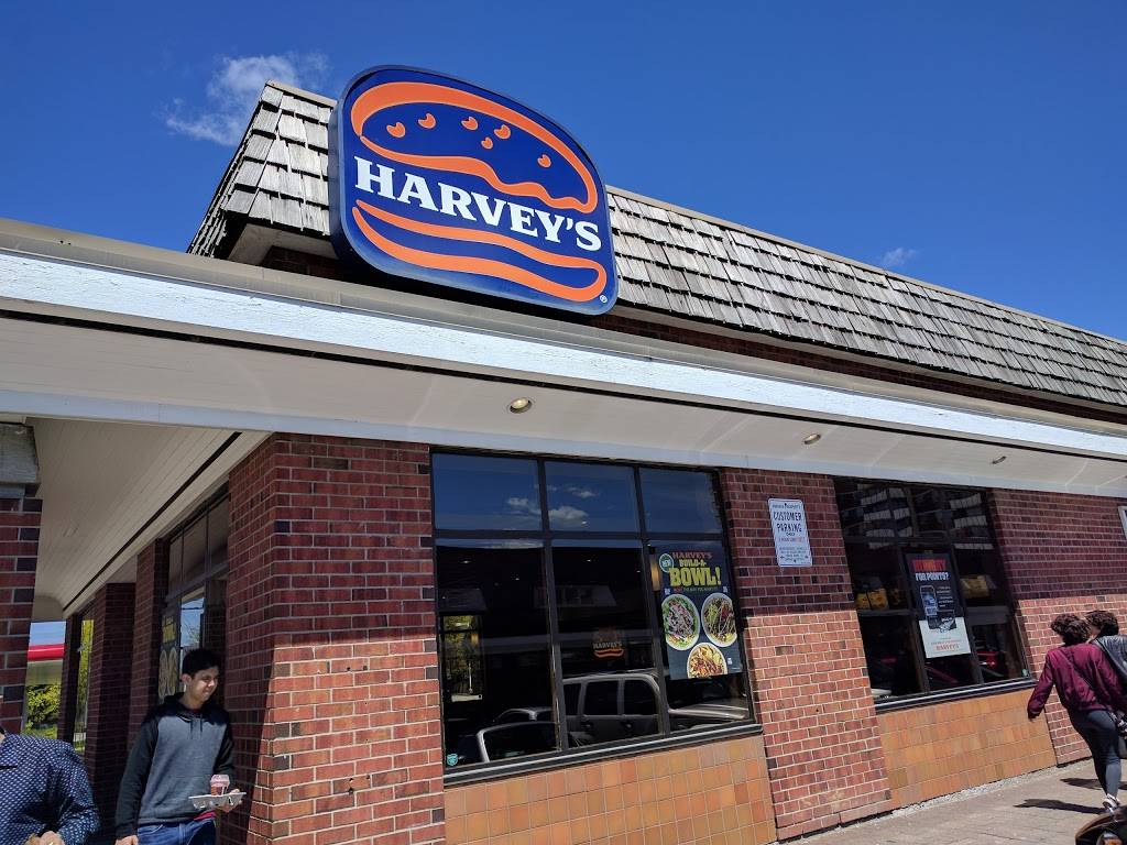 Harveys | restaurant | 3343 Bayview Ave, North York, ON M2K 1G4, Canada | 4167309599 OR +1 416-730-9599