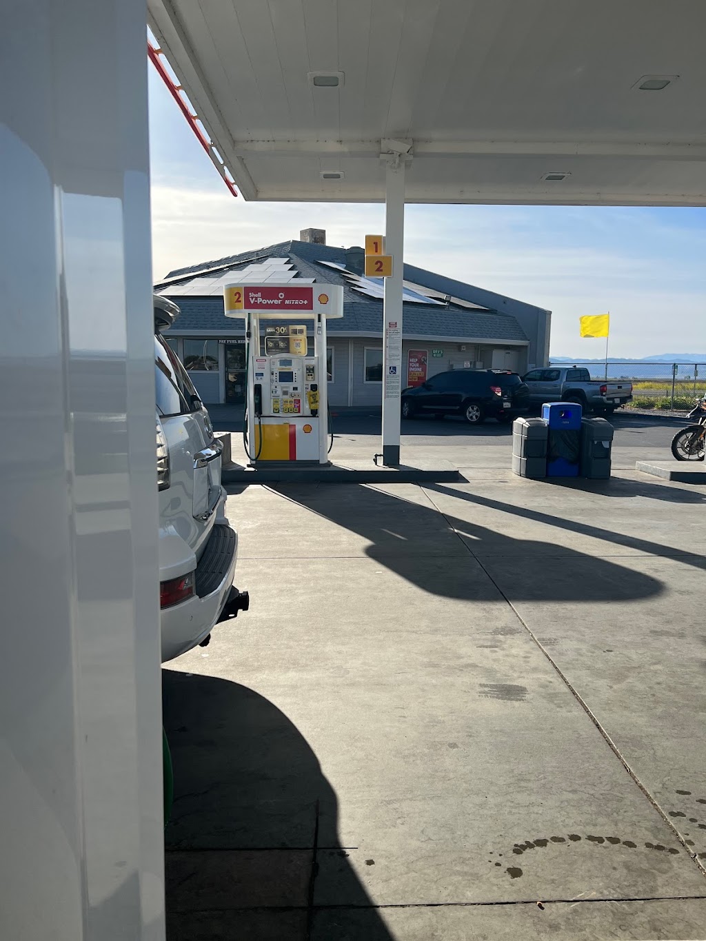 Shell | restaurant | 180 N Virginia Way, Williams, CA 95987, USA | 5304735555 OR +1 530-473-5555