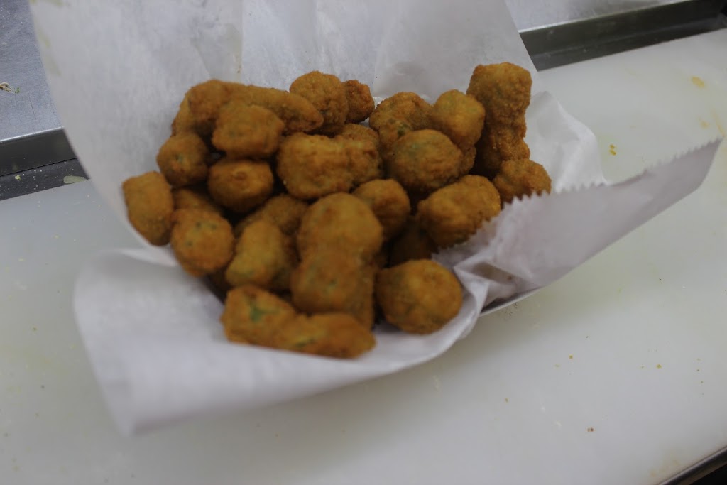 Whales wings and seafood | meal takeaway | 9607 Cullen Blvd suit C, Houston, TX 77033, USA | 8326494610 OR +1 832-649-4610