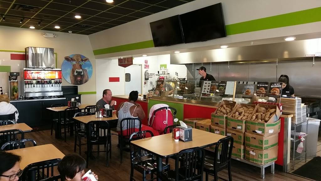 MOOYAH Burgers, Fries & Shakes | restaurant | 15529 Union Ave, Los Gatos, CA 95032, USA | 4089636509 OR +1 408-963-6509